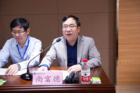 说明: C:\Users\dell\Desktop\_HJY1683_爱奇艺.jpg
